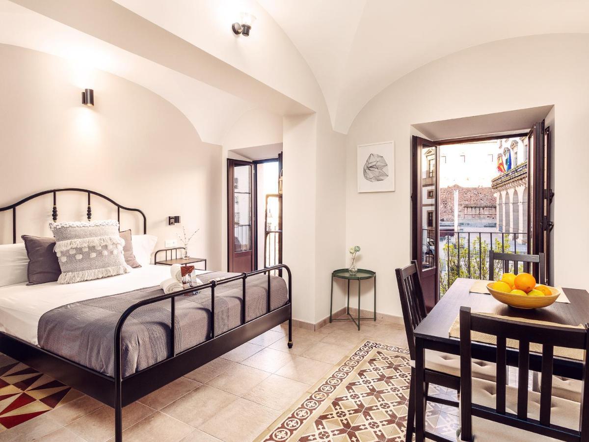 Apartamentos Plaza Mayor 35 Касерес Экстерьер фото